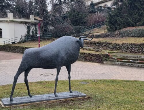 Une nouvelle œuvre monumentale « Grand taureau », du sculpteur Pierre Yermia, à découvrir au Parc thermal